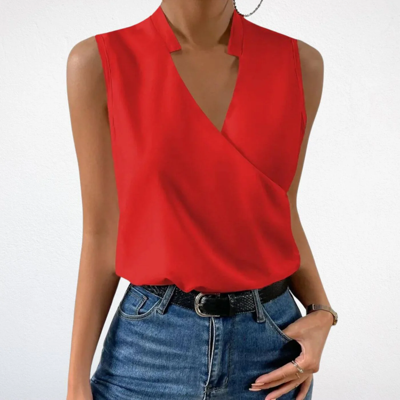 Tina – Ärmellose Bluse mit V-Ausschnitt - Image 4