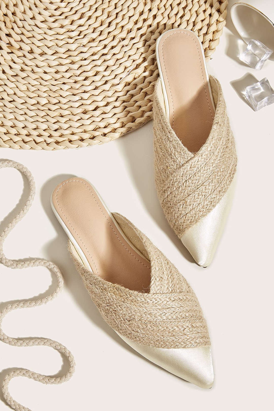 Trendige Espadrille-Mules mit Spitze - Image 4