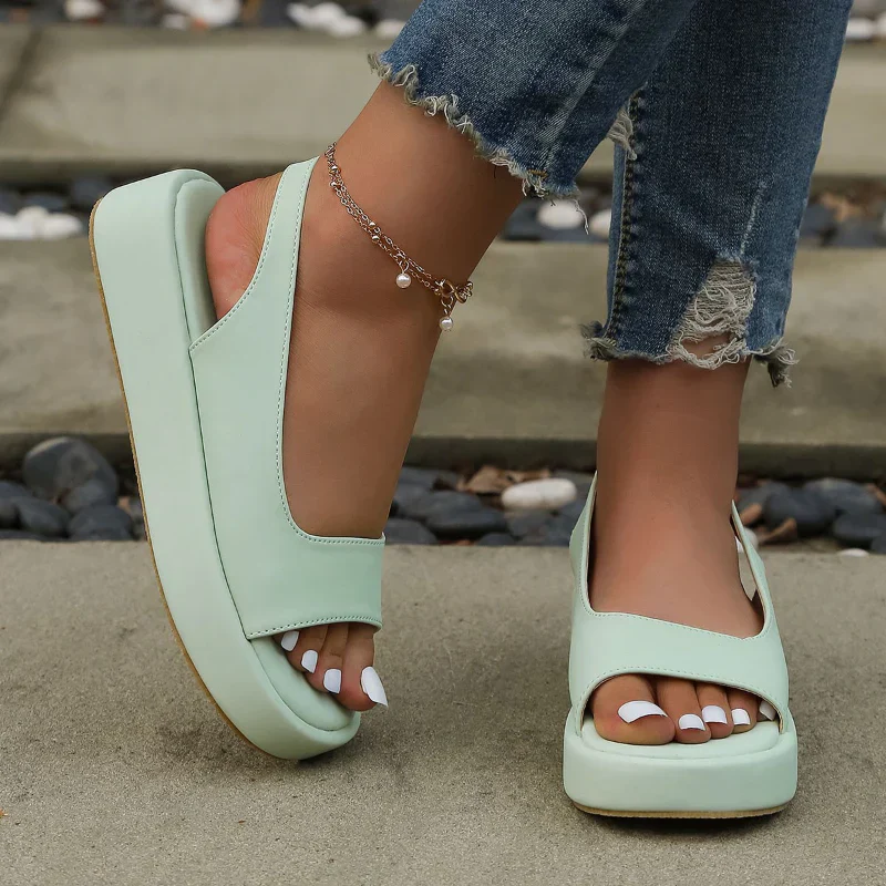 Trina – Stylische Plateausandalen - Image 5