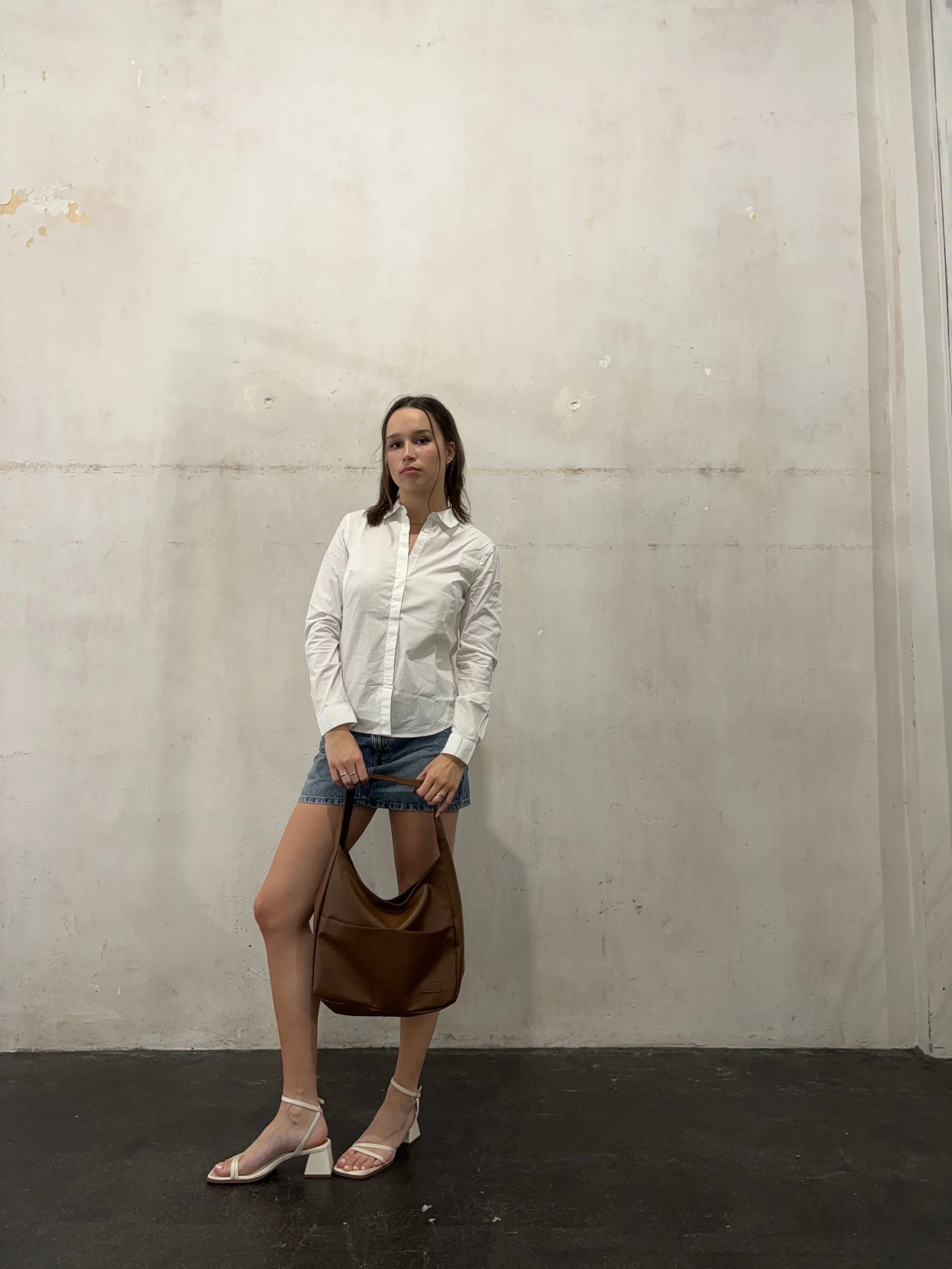 URBAN CIRCLE TOTE - Image 12