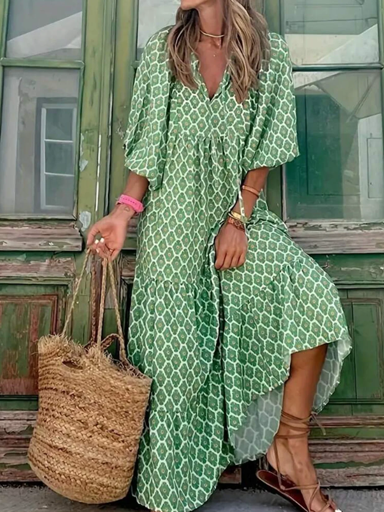 Urvee – Boho-Chic-Maxikleid mit Print und Stufen - Image 4