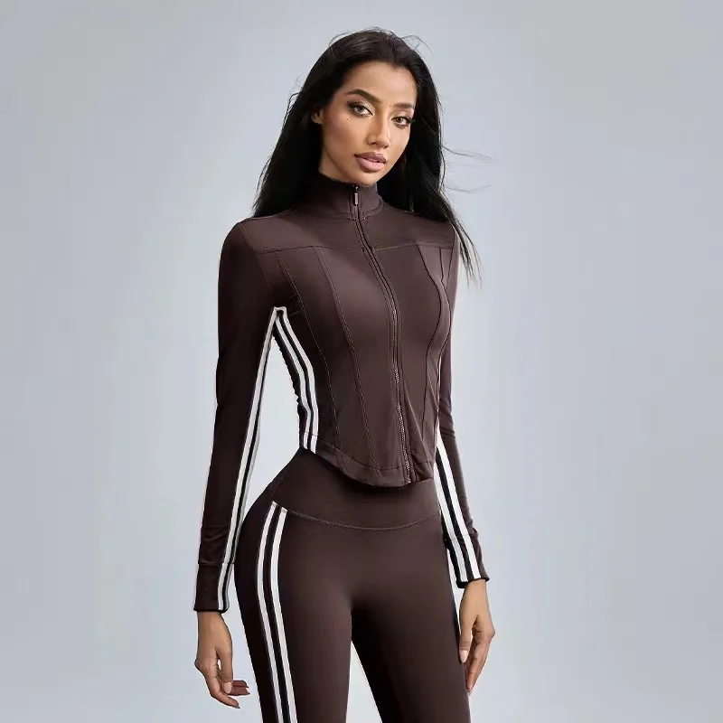Valatra | Elastische Sportjacke für Damen Leichtgewicht - Image 5