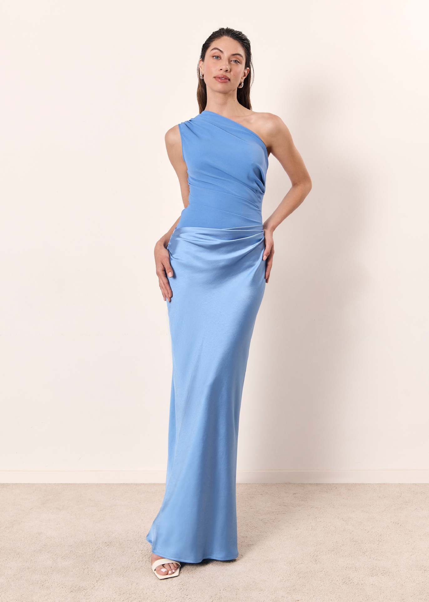 Valentina – Elegantes asymmetrisches Damen Maxikleid - Image 2