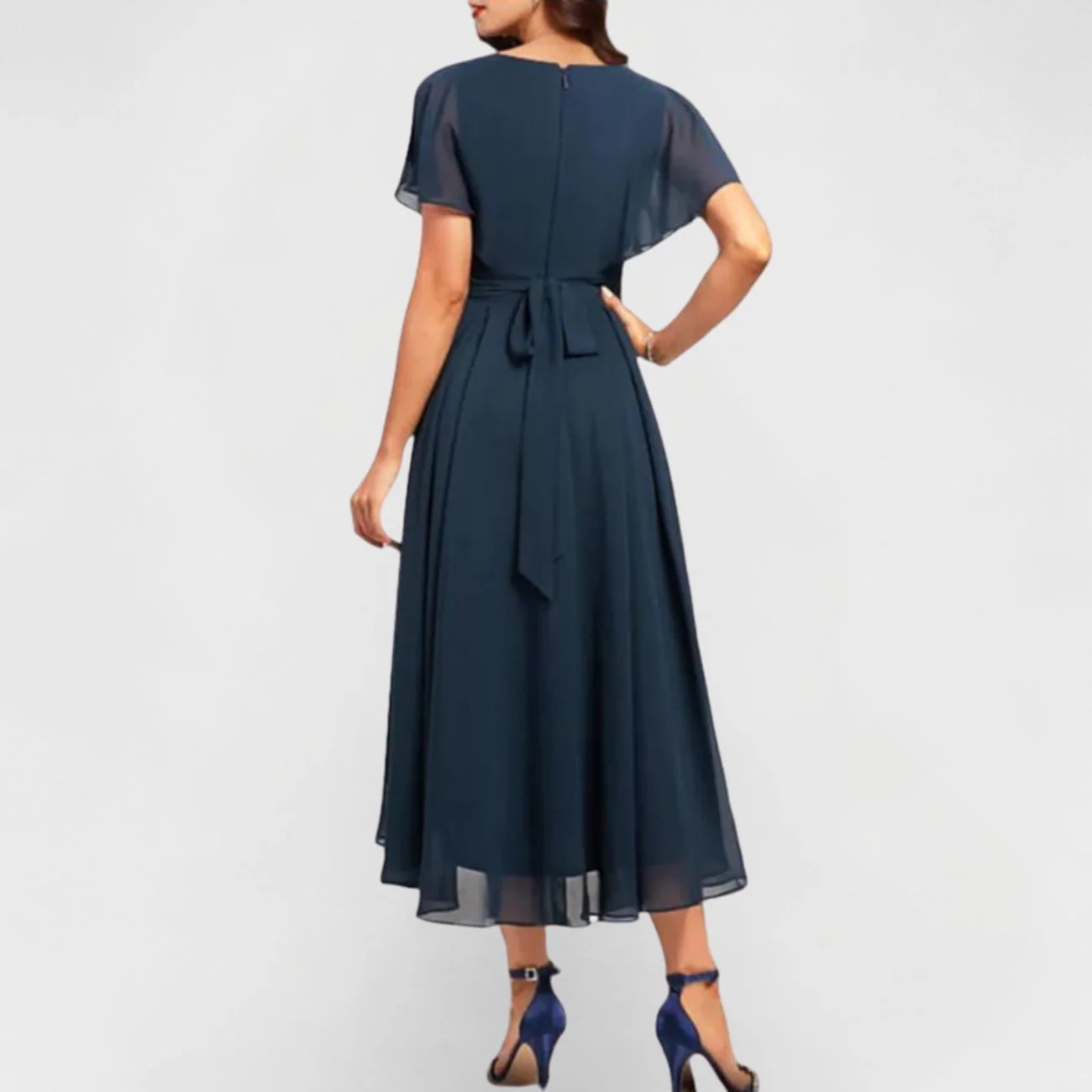 Valerie | Elegantes Maxikleid mit Fließendem V-Ausschnitt - Image 3