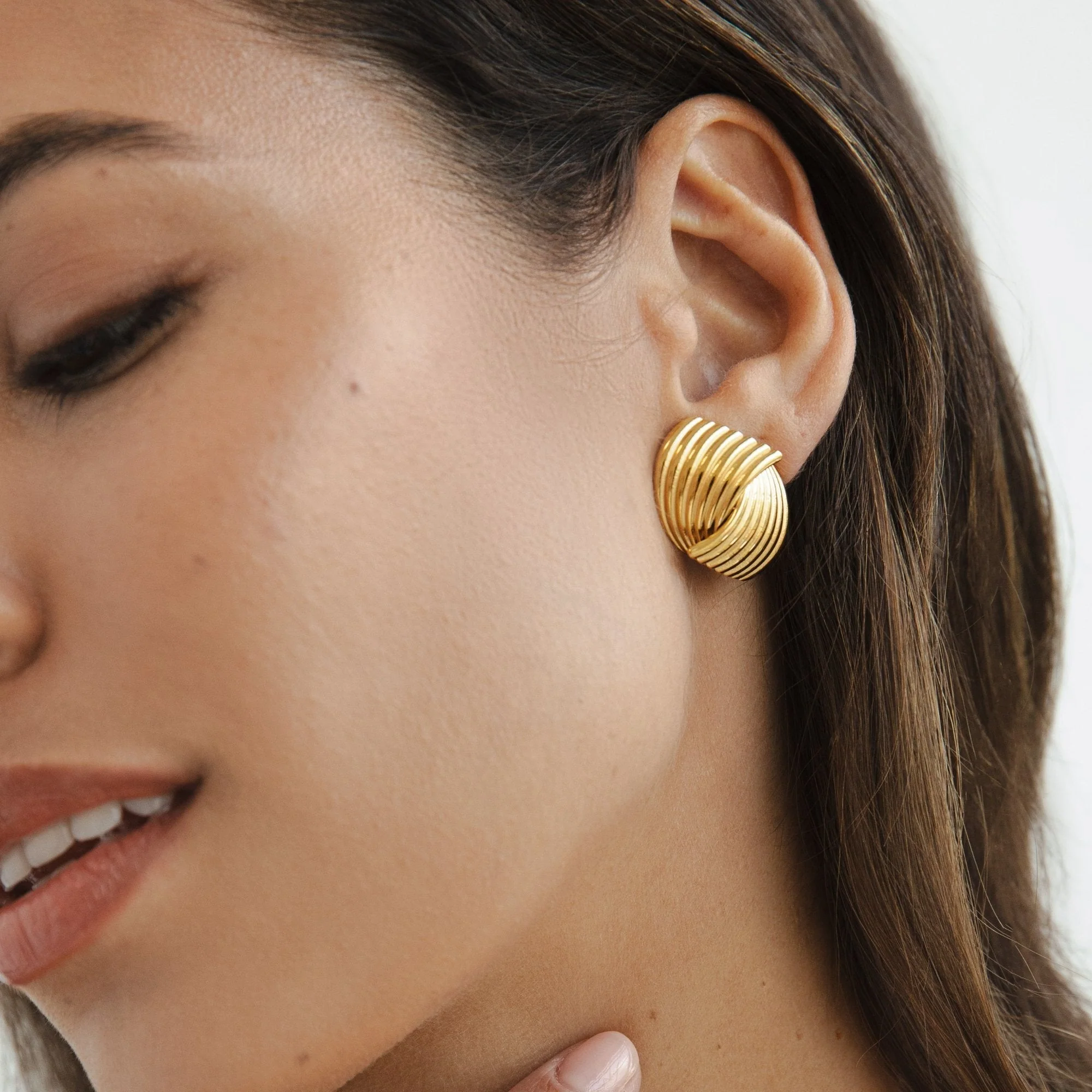 Vanna Luxus Gold Ohrringe - Image 3