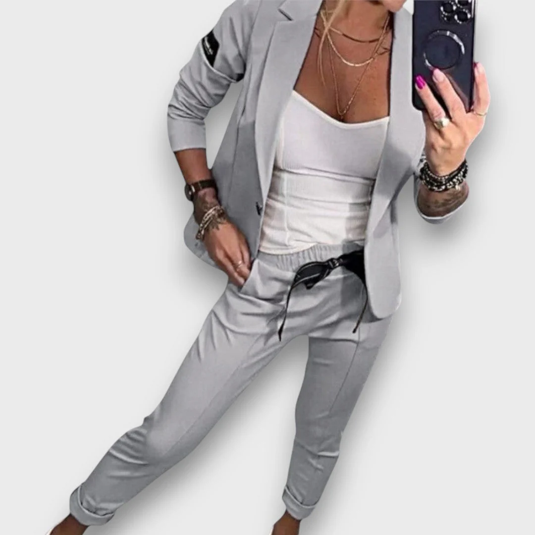 Verena – Moderner Blazer-Zweiteiler - Image 2