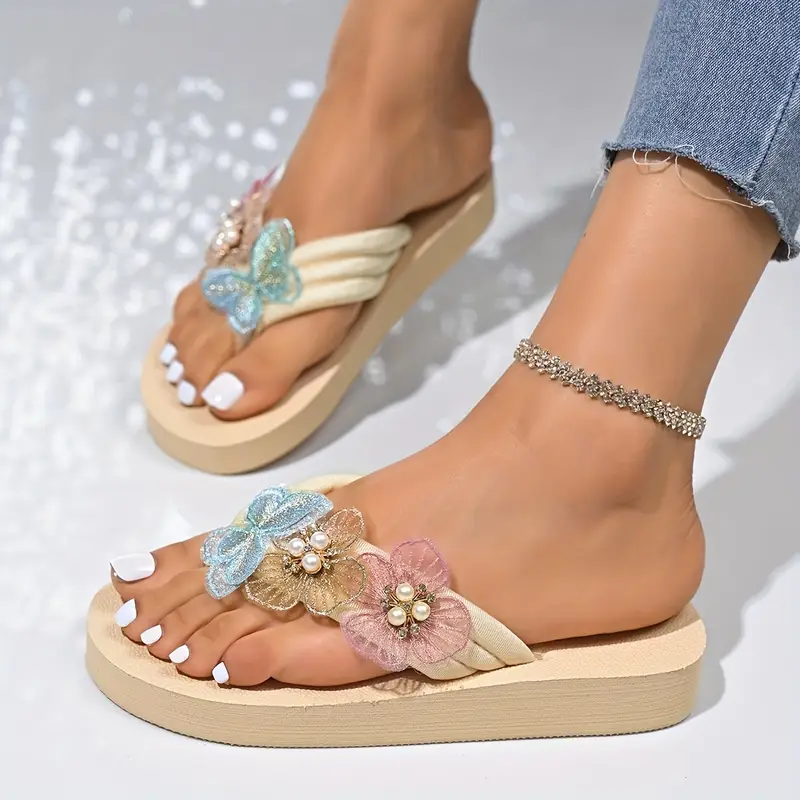 Verona – Sandalen mit floralem Keilabsatz - Image 8