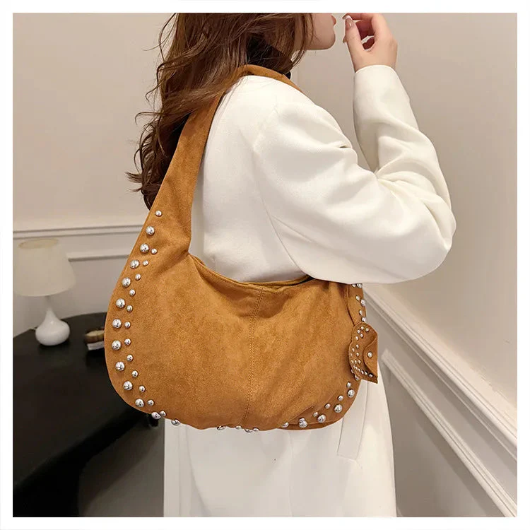 VICKY - Image 6