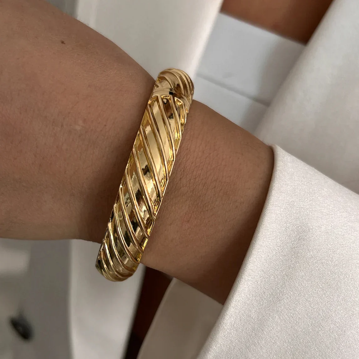 Vintage Chunky Damen Armreif Gold Modeschmuck - Image 9