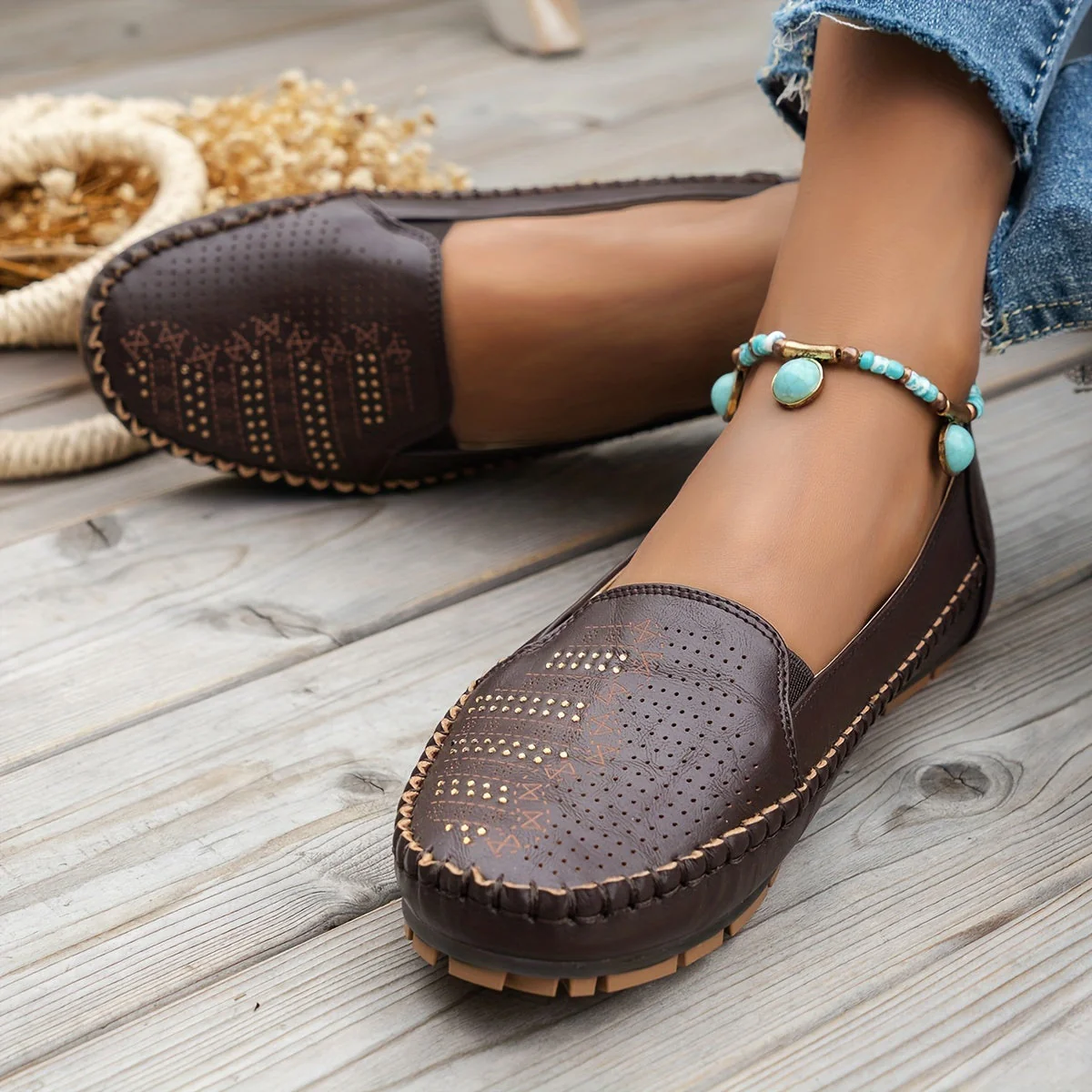 Vintellea™ – Elegante Damen Loafer mit Retro Perforation - Image 8