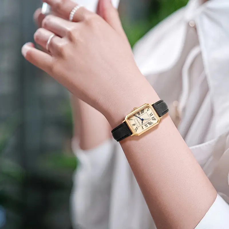 Vivelle Crest Watch | Gold - Image 9