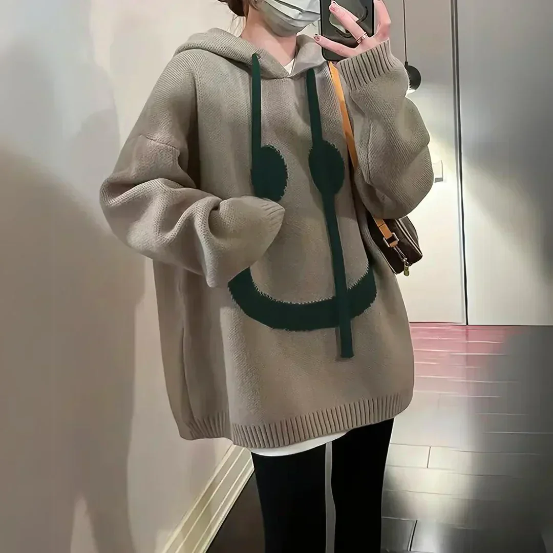 WARM UND COZY HOODIE - Image 2