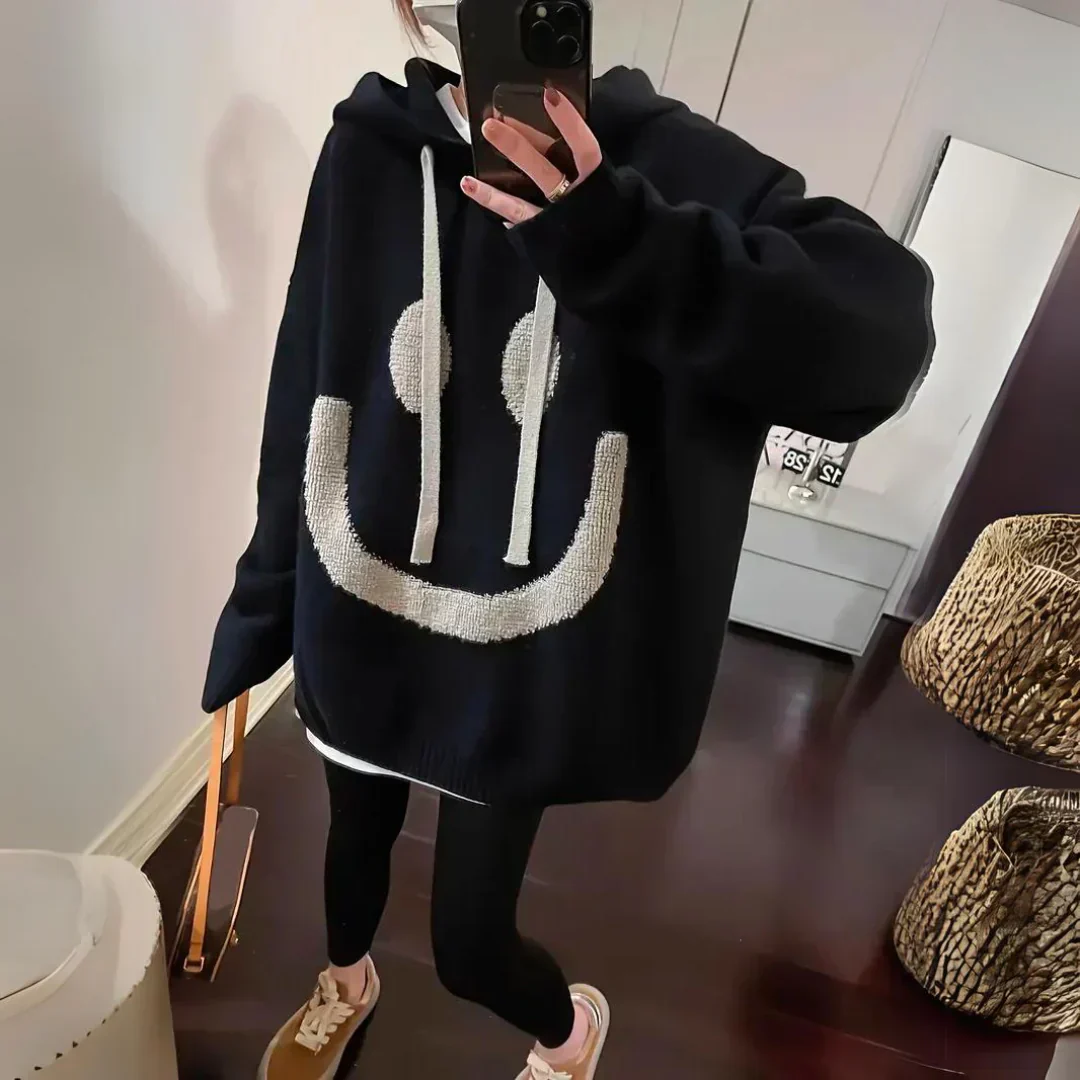 WARM UND COZY HOODIE - Image 6