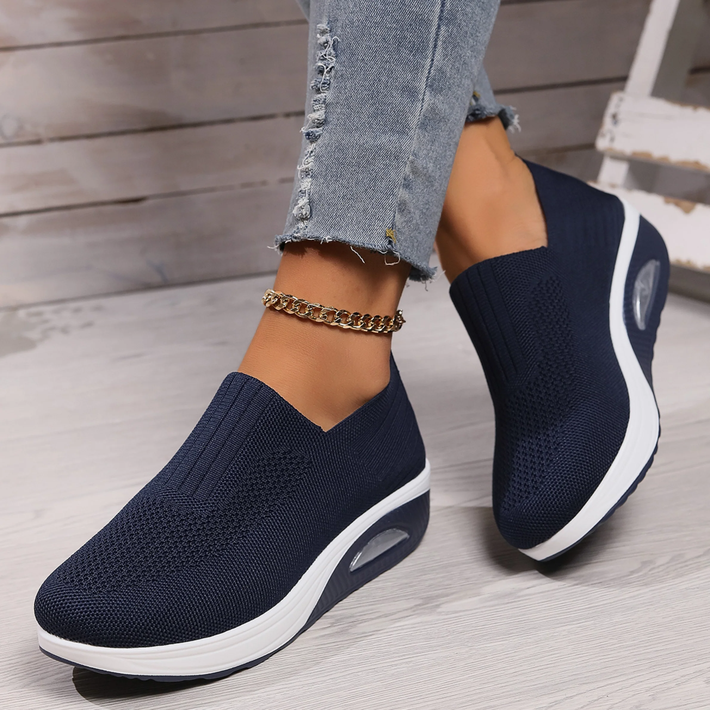 Weiße Sneaker Damen - Bequeme Slip-On-Schuhe für Alltag und Reisen, Stilvoller Komfort - Image 5