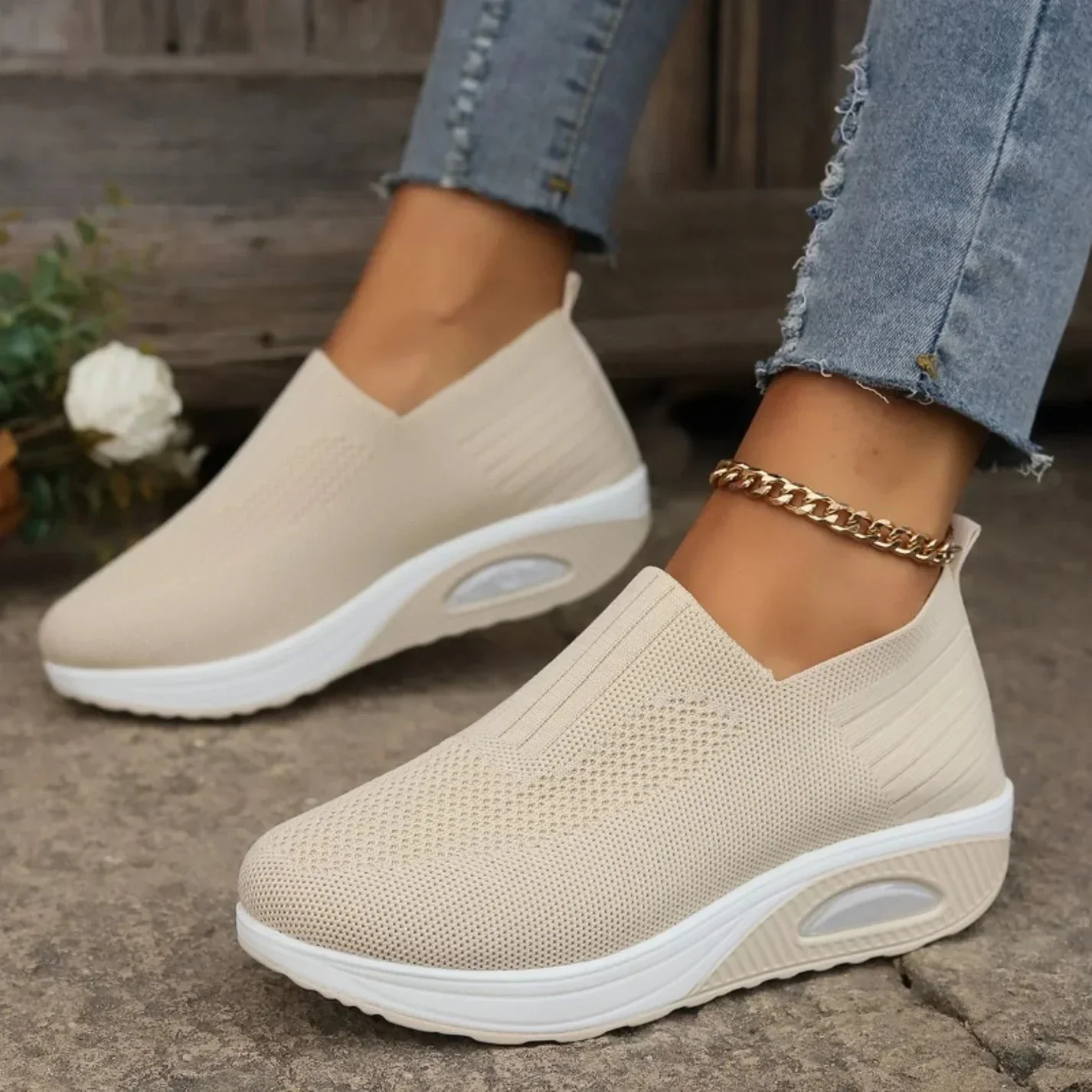 Weiße Sneaker Damen - Bequeme Slip-On-Schuhe für Alltag und Reisen, Stilvoller Komfort - Image 6