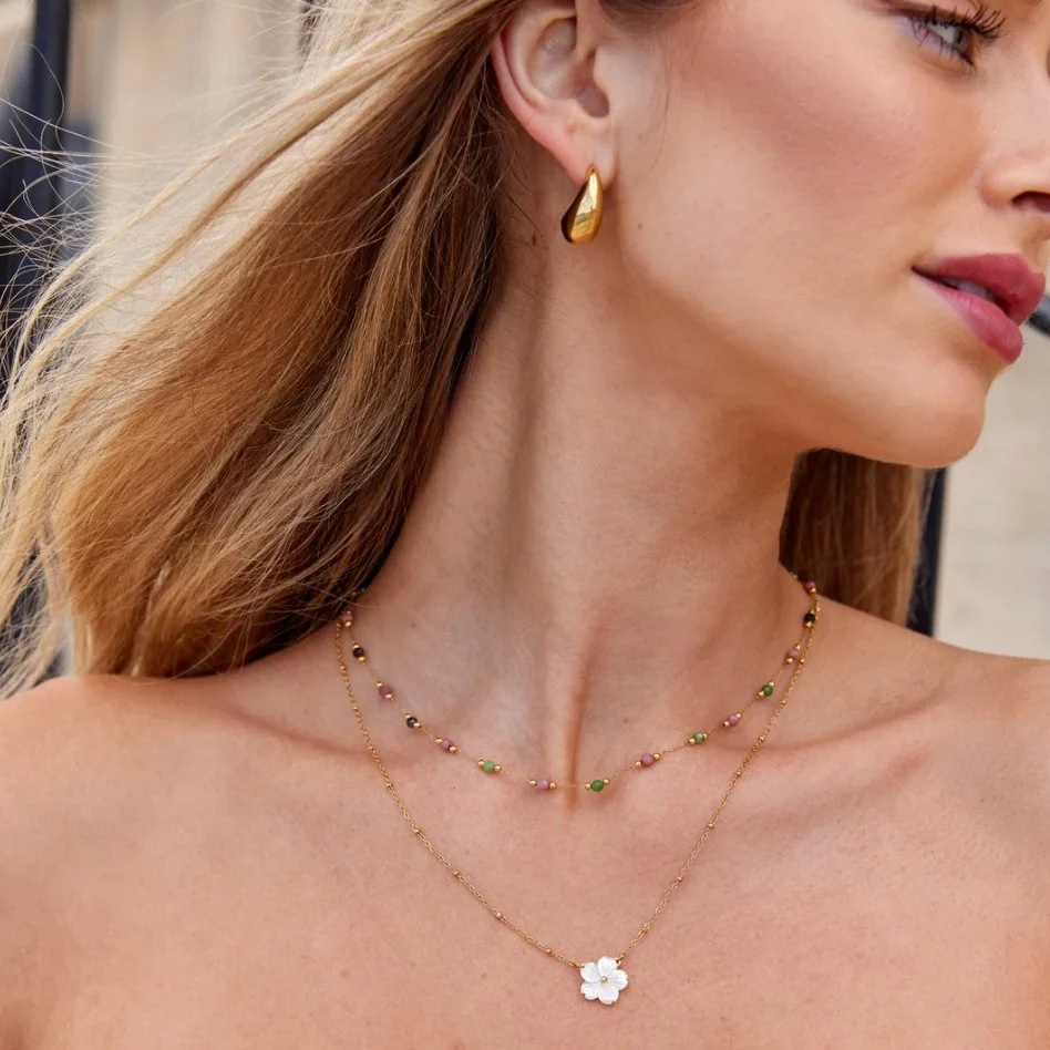 Weißes Blütenblumen-Halsband - Image 3