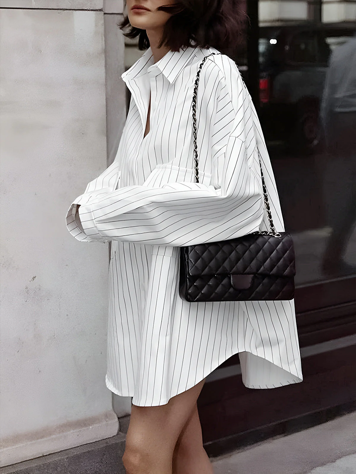 Weißes oversized Hemdkleid mit Streifen – Streetstyle-Look - Image 2