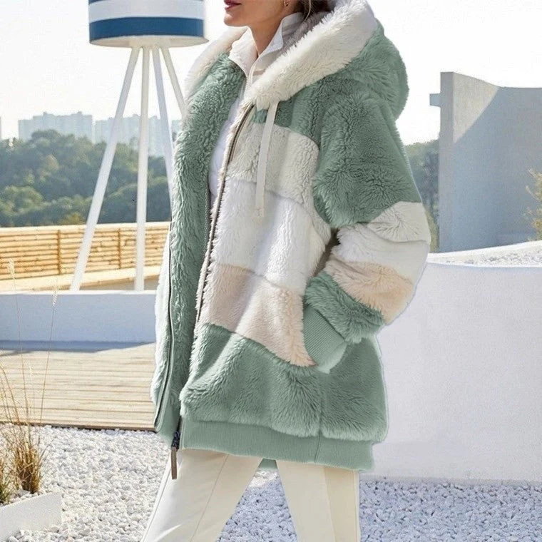 Weiche Jacke mit Kapuze für Damen - Image 9