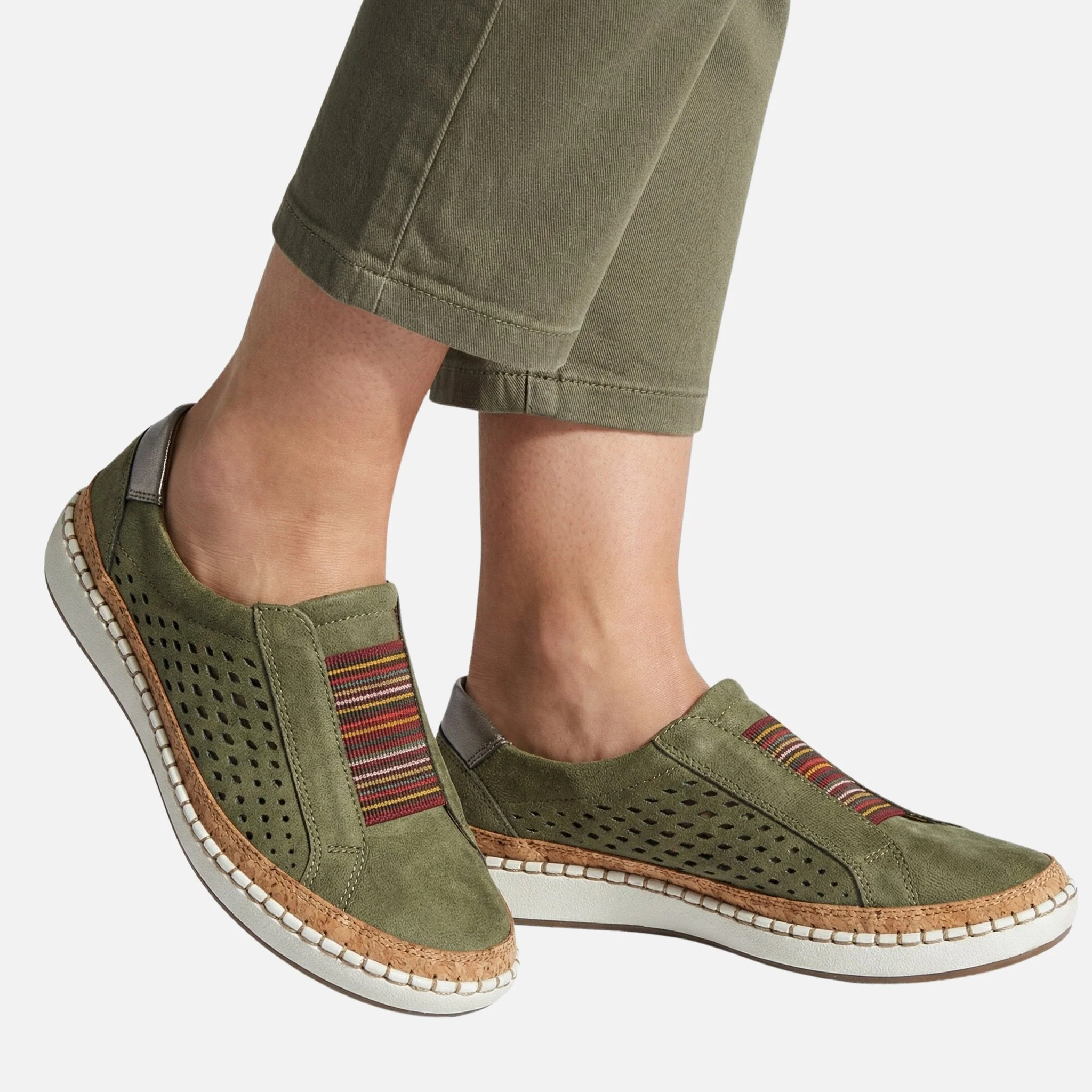 Hanna | Damen Wildleder Slip-On Plateau Sneaker Perforation – Plateau Slip-On - Image 2