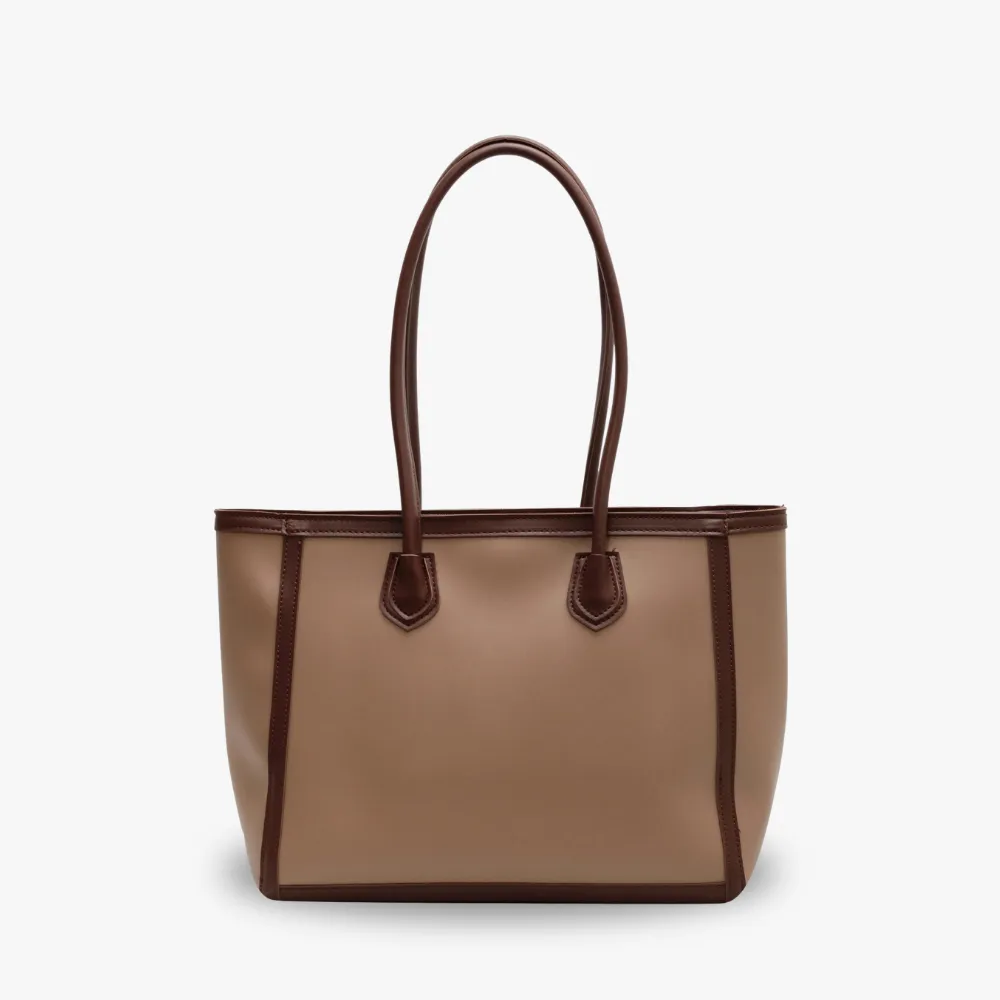 WILHELMINA - Image 18