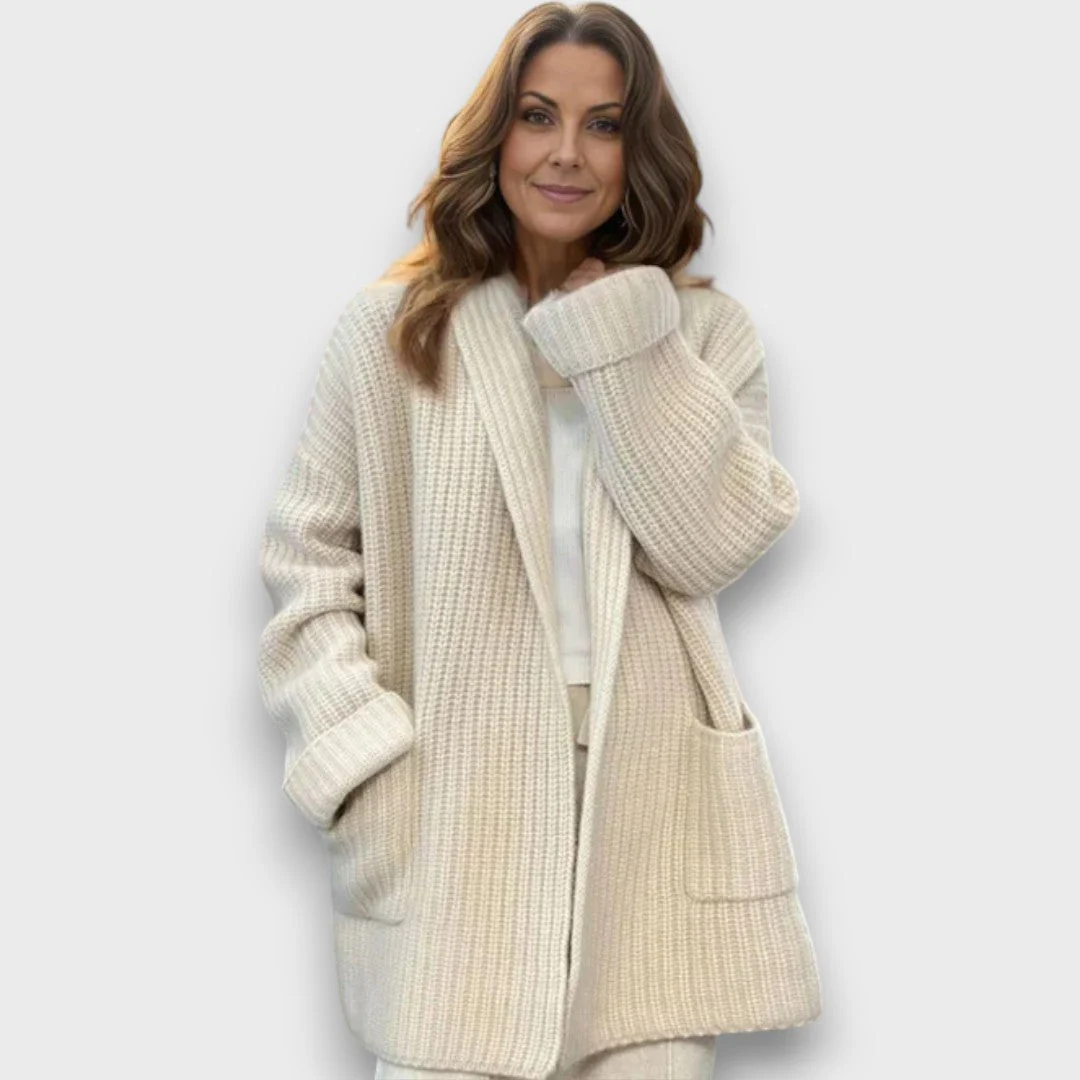 Winnie – Strickjacke mit Taschen - Image 2