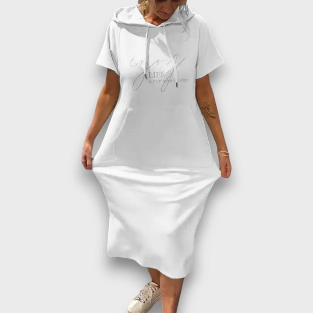 Yareni – Hoodie-Kleid mit urbanem Flair - Image 10