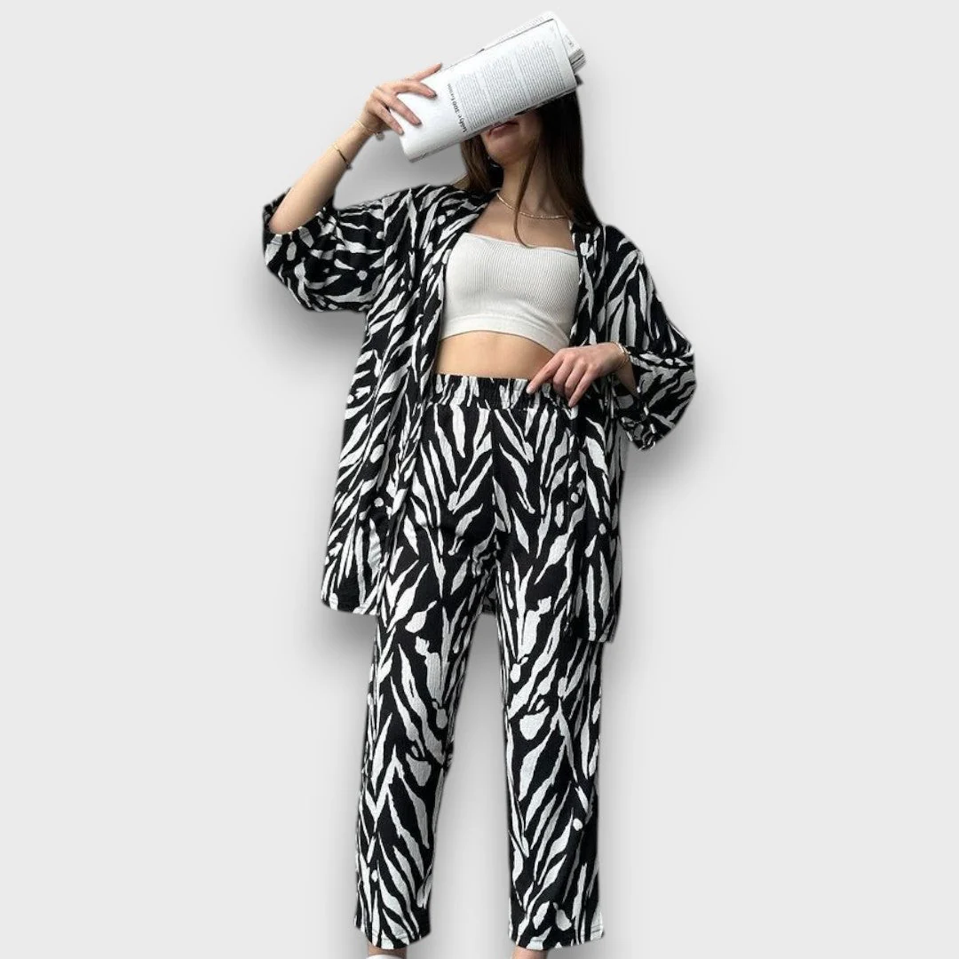 Zana – Zweiteiler mit Zebramuster - Image 5