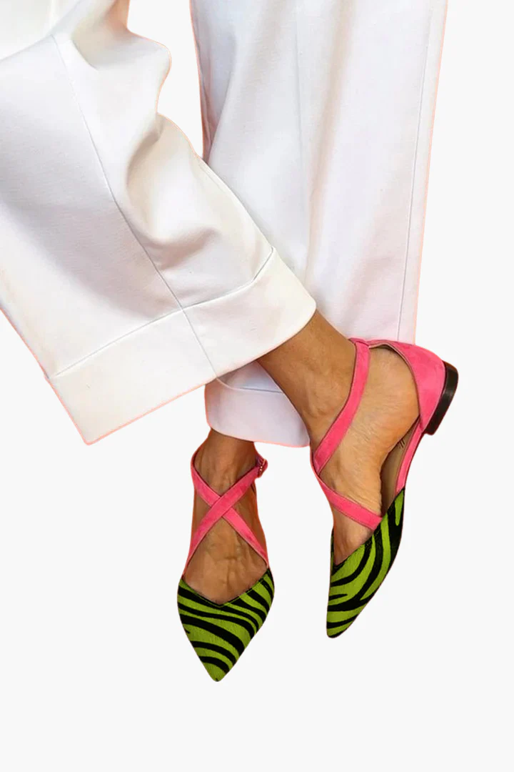Zarella™ | Flache Sandalen im Zebramuster - Image 4