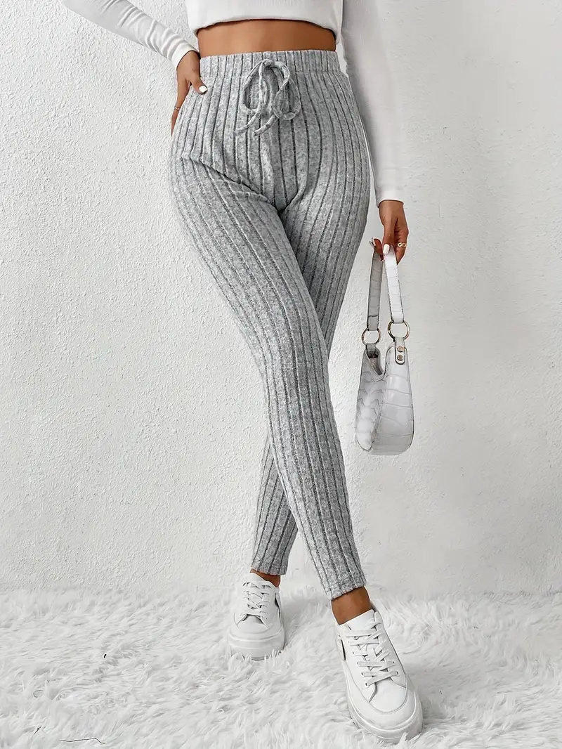 Zhari – Rippstrick-Leggings mit hohem Bund und Kordelzug - Image 15