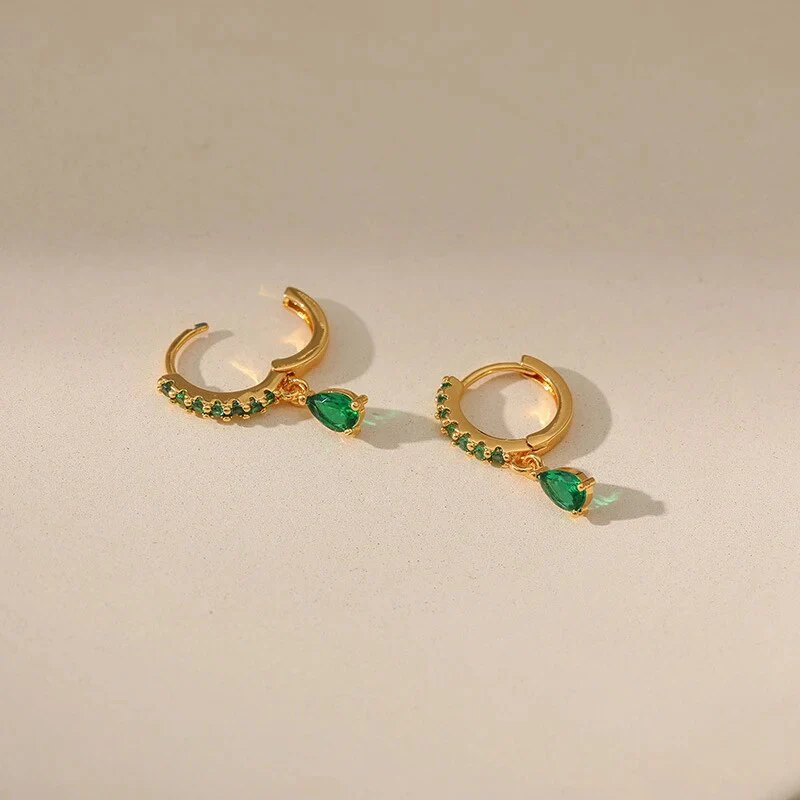 Zirkonia-Ohrringe mit Smaragd in Gold - Image 4