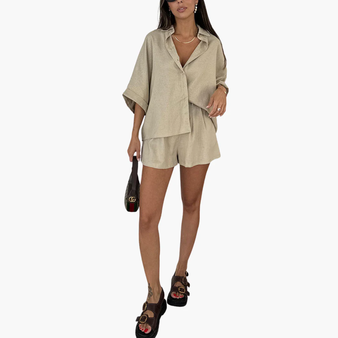Zweiteiliges Set - Damenbluse und Shorts für Sommertage - Image 3