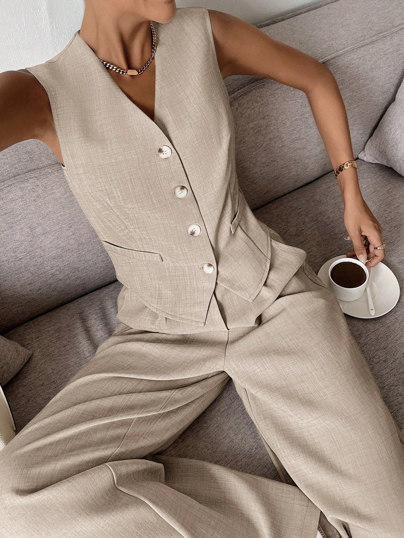 Zweiteiliges Set mit Weste & weiter Hose – Modern, Luftig & Smart - Image 15