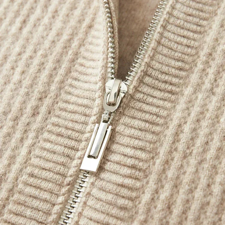Zyras - Ultraweicher Hoodie - Image 3